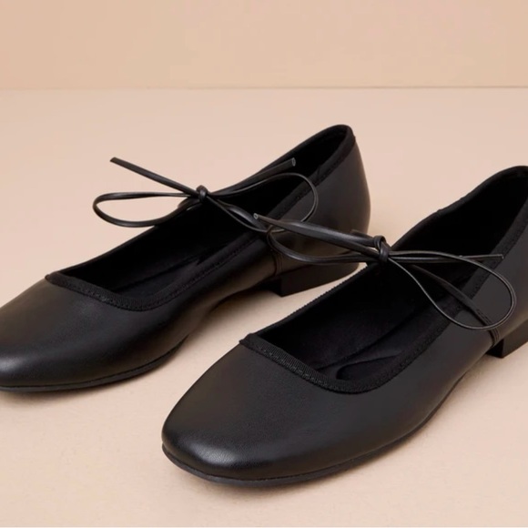 NEW Lulus Black Mary Jane Flats with Bow - Picture 1 of 9
